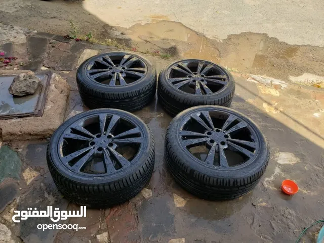 للبيع جنوط+ كفرات نضيف
