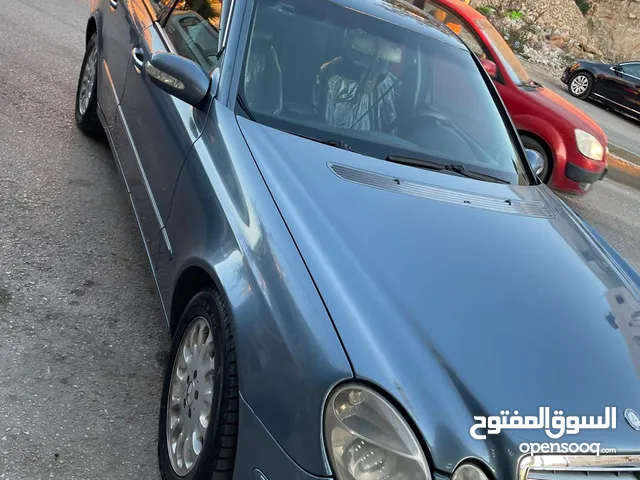 مرسيدس E270