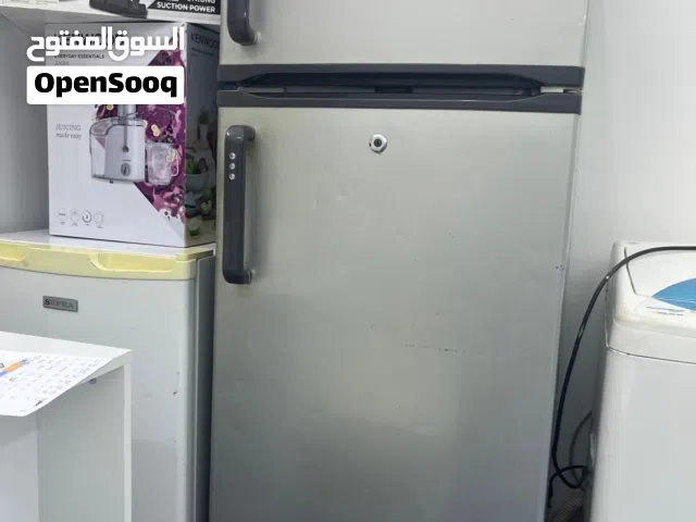 ثلاجة للبيع حالتها جيدة تبريدها ممتاز