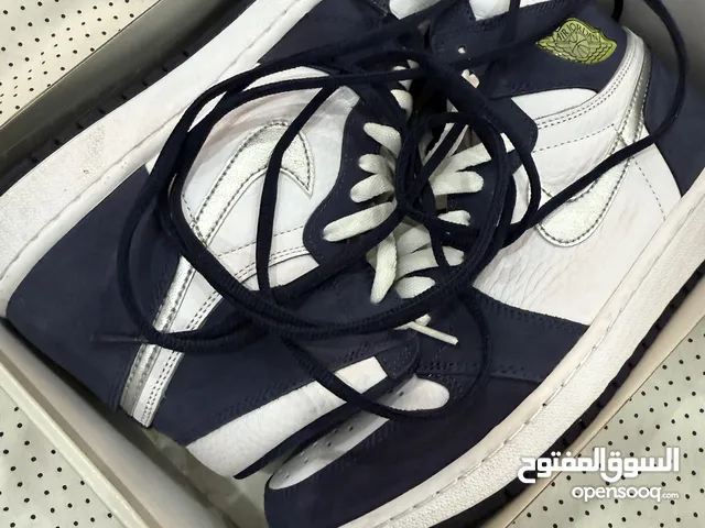 43 Sport Shoes in Hawally