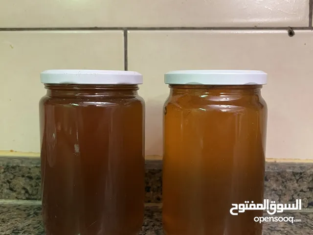 كيلو عسل طبيعي مية بالمية الكيلو 20 والاثنين كيلو 35 مكفول