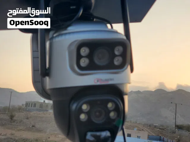 كاميرا مراقبة لاسلكية بالطاقة الشمسية