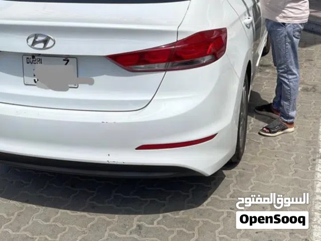 2018 هيونداي النترا Standard