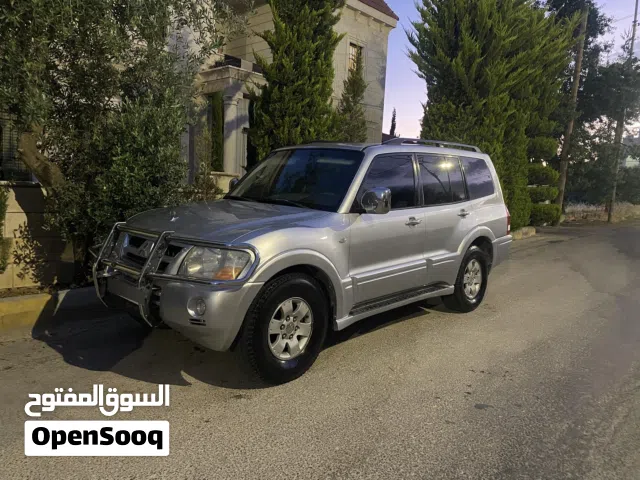 2004 Mitsubishi Pajero Sport Standard