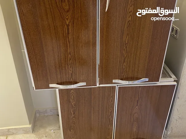 دولاب مطبخ ألمنيوم و غاز خمسة شعلة قوي للبيع كأنهم اجدد