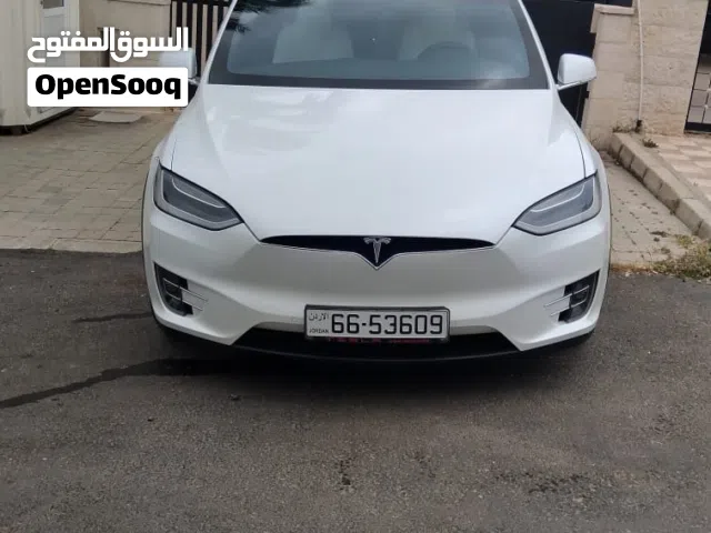 2018 تيسلا موديل X Standard Range