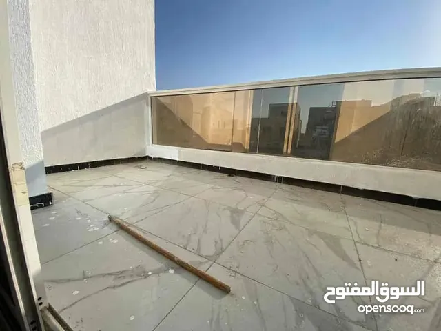 240 m2 4 Bedrooms Villa for Rent in Ajman Al-Zahya