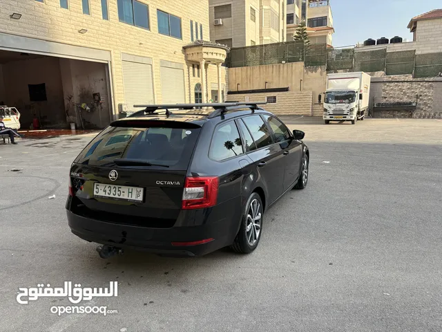 سكودا ستيشن اوكتافيا 2019 للبيع شامل ترخيص وتامين لشهر 5/26