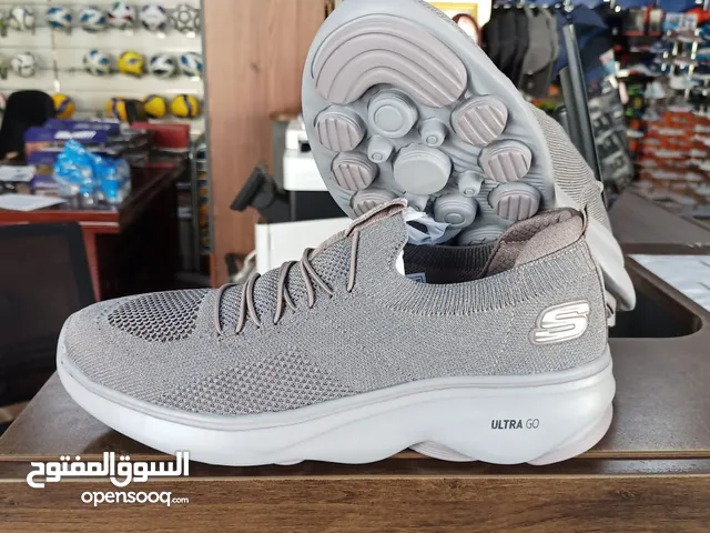 اخذيه الجري ماركة هوكا