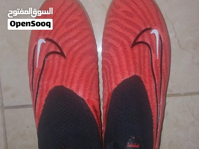 حذاء كرة قدم فخم phantom gx