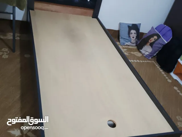 تخت مفرد بحاله ممتازه جدا