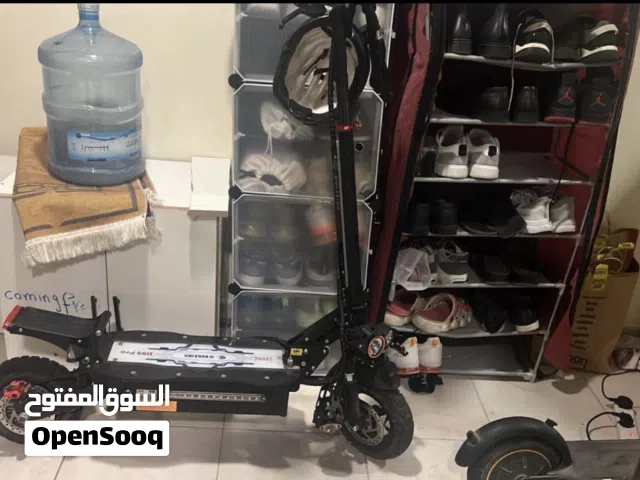 اسكوتر كهرباء 2000 وات ماركه شيكسون ياباني سرعه قصوى 80 بيشيل وزن 150