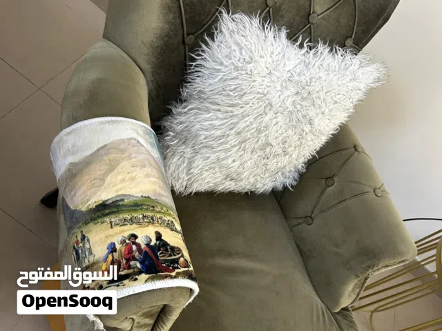 للبيع العاجل طقم كنب بسعر رائع