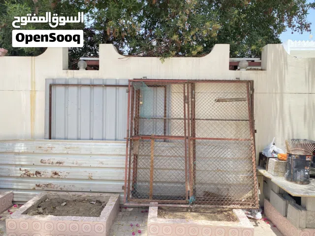 اربع اشباك وشينكو وسقف بحاله جيده للبيع