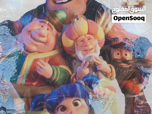 بضاعة محل نثريات  للبيع بسعر حرق