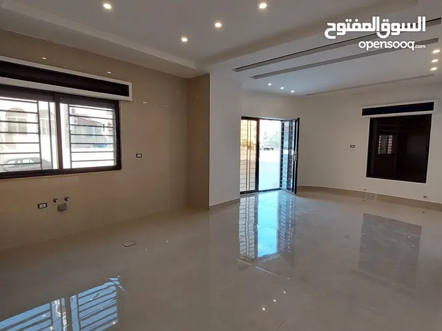 110 m2 3 Bedrooms Apartments for Sale in Amman Al Qwaismeh