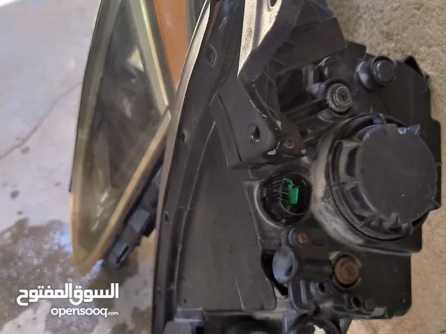 لايتات النترا 19 و20 وارد امريكي شغالات وشاد الهن عدسات السعر ب150 الف وبيهن مجال
