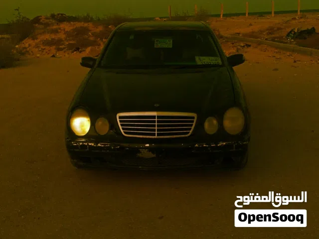 مرسيدس ام عيون 2002محرك 111ربي يبارك كمبيو اتوماتيك كويس صاله 100/80 ماشيه 212