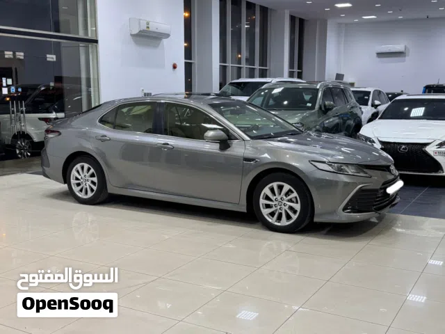 Toyota Camry LE 2024 (Grey)