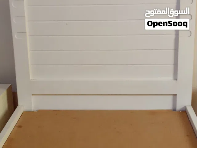 سرير مستعمل