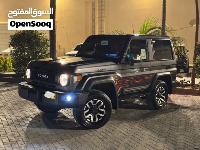 لاندكروزر ربع