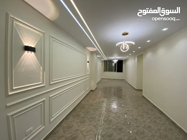 130m2 3 Bedrooms Apartments for Sale in Giza Hadayek al-Ahram
