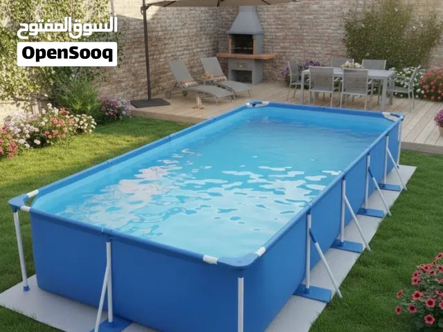 مسبح للبيع جديد مع كل معداته و داخل الكرتونة بسعر جيد