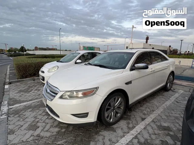 Ford Taurus 2011