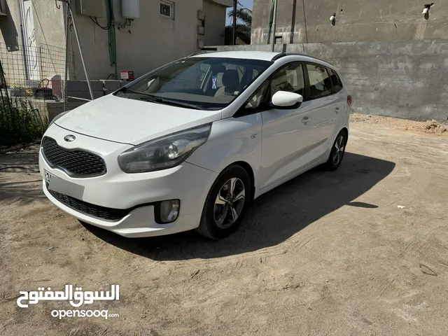 Used Kia Carens in Basra