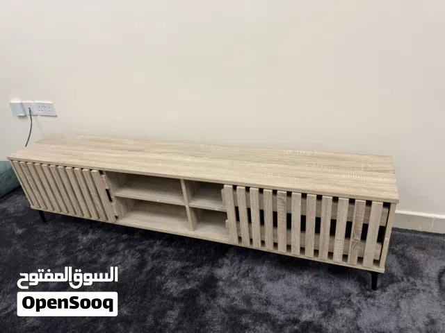 طاولة تلفزيون جديدة لم تستخدم