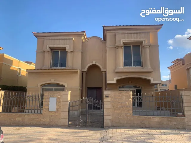640 m2 More than 6 bedrooms Villa for Sale in Giza Sheikh Zayed