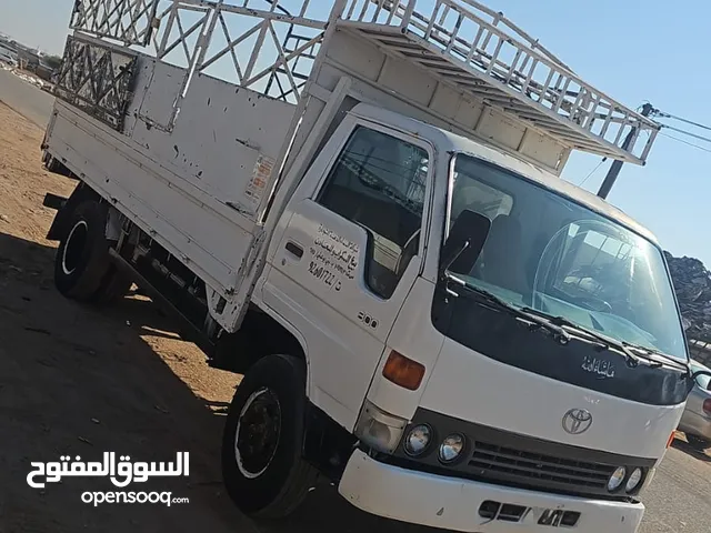 Toyota 3 ton truck in oman