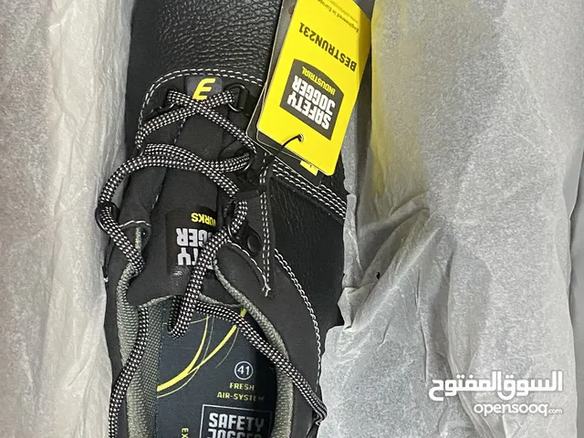 Safety shoes (41) بوت سيفتي