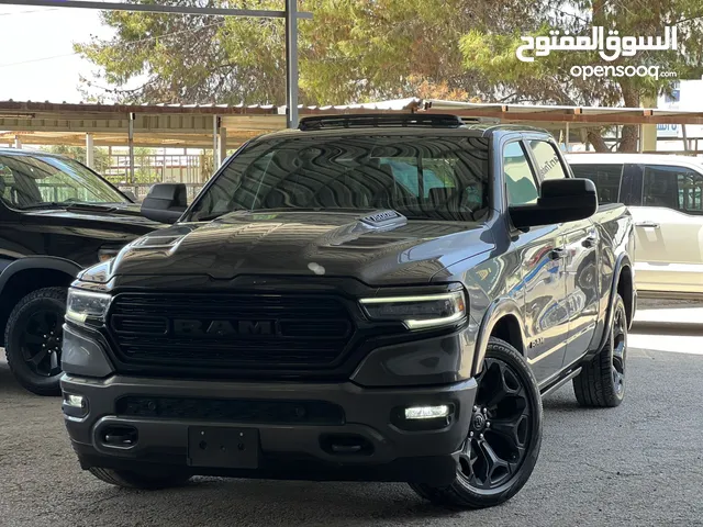 Dodge RAM 1500 Limited 5.7L V8 Hemi 4X4 2021/ Night edition