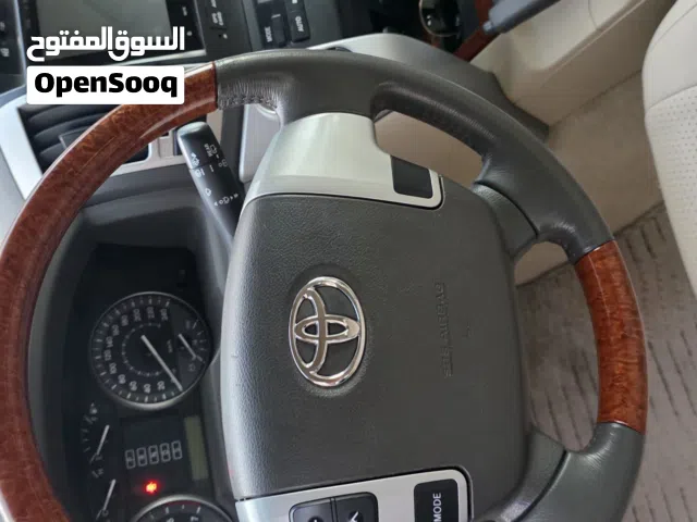 2013 تويوتا لاند كروزر GXR