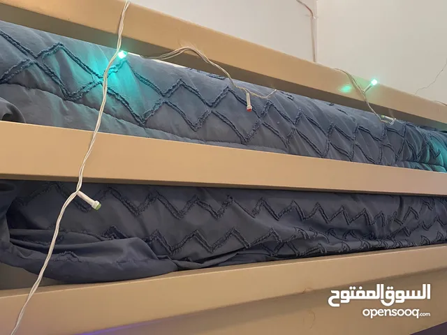 سرير طابقين