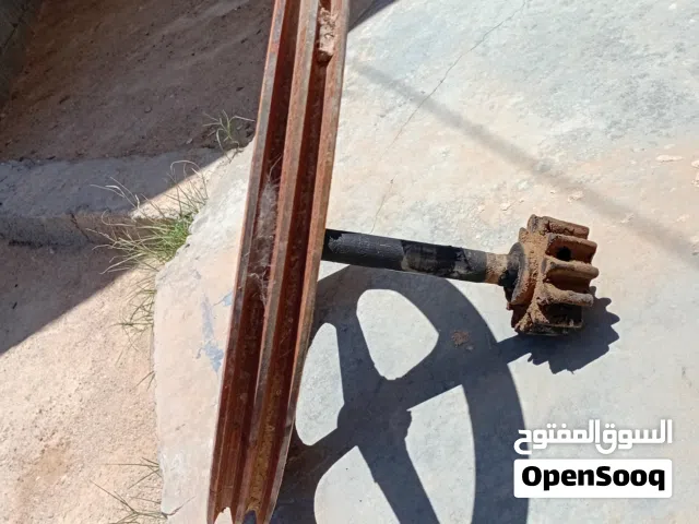 عدد 2 طوق مسنن عجانة القطر 83 سم والسنون 120 سن مع عدد 2 بوليدجا القطر 40 سم نظاف الله يبارك