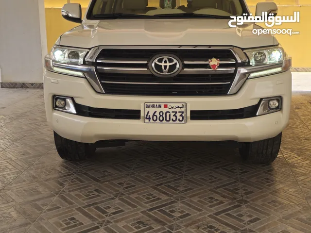Used Toyota Land Cruiser in Muharraq