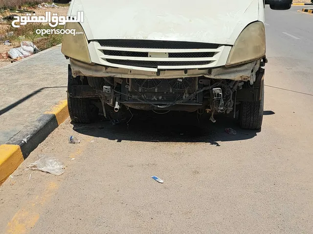 أفيكو. محرك 40/12