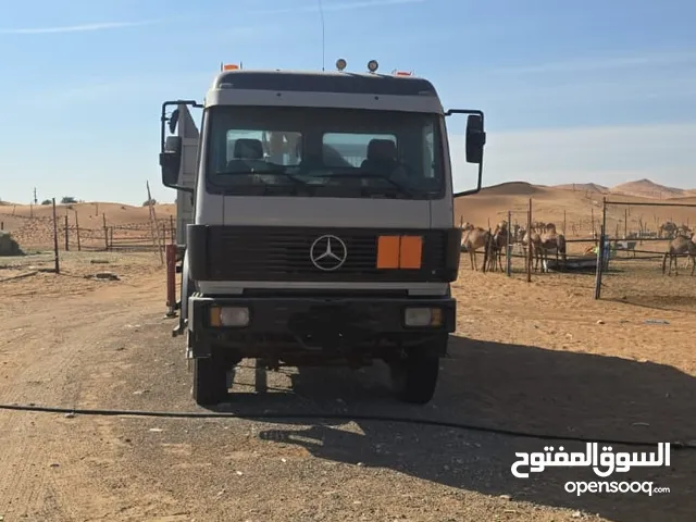 مرسيدس بنز ال بي استيك