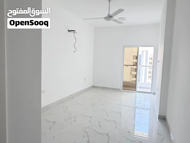شقق للايجار في الموالح الجنوبية بالقرب من جهاز الضرائب مبنى جديد توجد شقق من غرفة و غرفتين و صالة