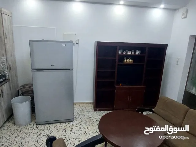 110 m2 2 Bedrooms Apartments for Rent in Ramallah and Al-Bireh Um AlSharayit