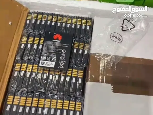 عندي بطاريات 4G انبيع فيهن اصليات يمسكن 8 ساعات وعليها ضمانه من الشركه نفسها بي غلاف وسعر الحالي 75