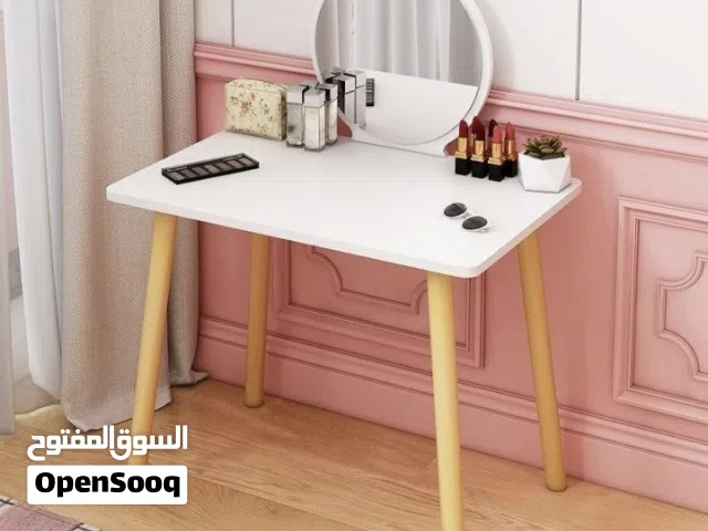 ميز تواليت مع مراية