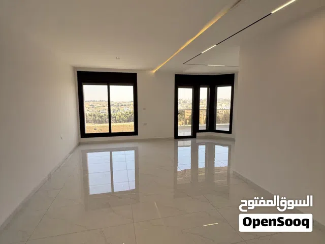 شقة طابق ثالث مساحة 235م2 بمواصفات عالية بطريق المطار مقابل مدارس العالمية