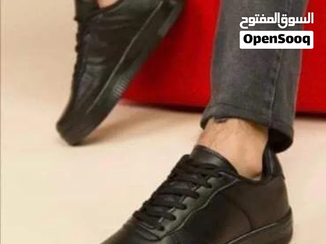 أحذية رجالي جديدة