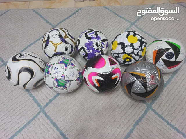 كور كره قدم جديد جوده عاليه ( ما في توصيل اسف) تشتري عل حبه او كلهم عادي الكره ب 7 ونص آخرها وفي كور