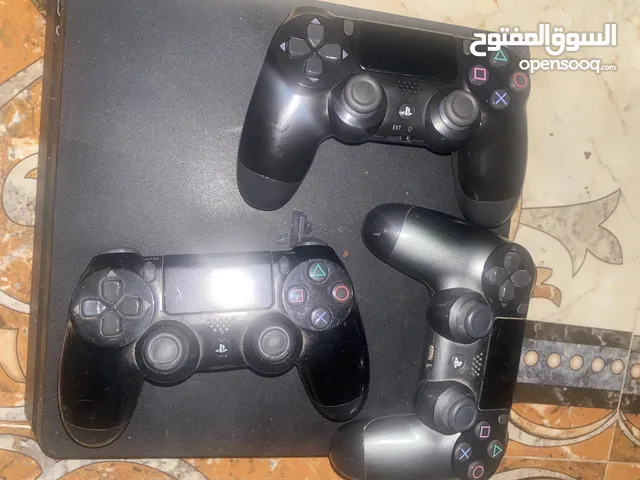 PlayStation 4 PlayStation for sale in Al Dakhiliya