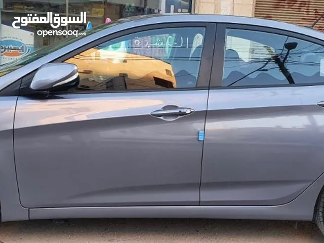 سياره هونداي اكسنت 2017 نظيفه للبيع