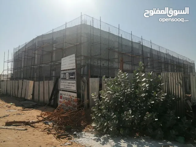 مستودعات للبيع